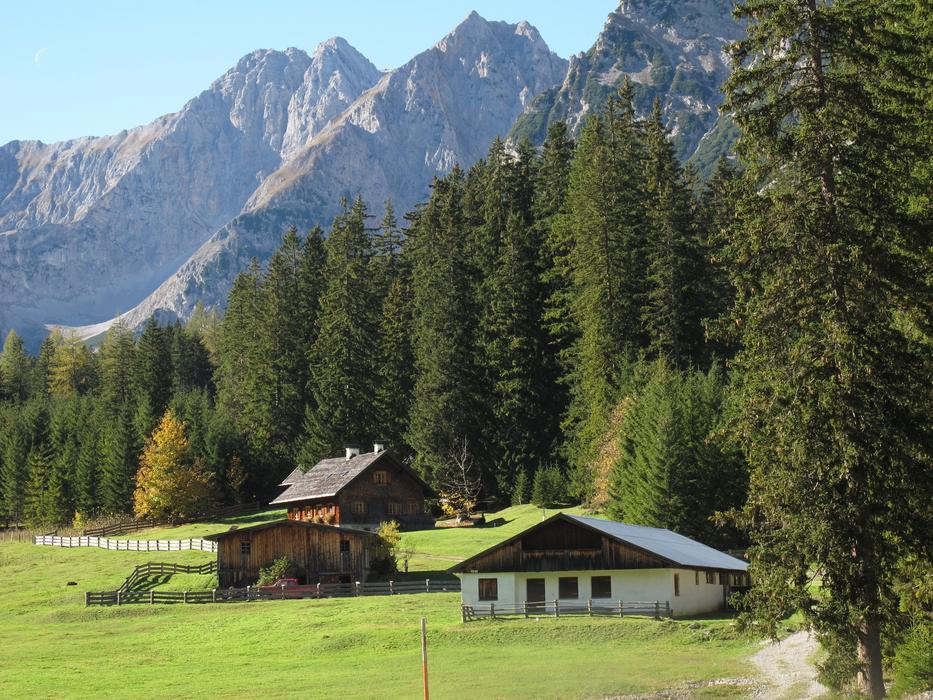 Hut Karwendel Alpine