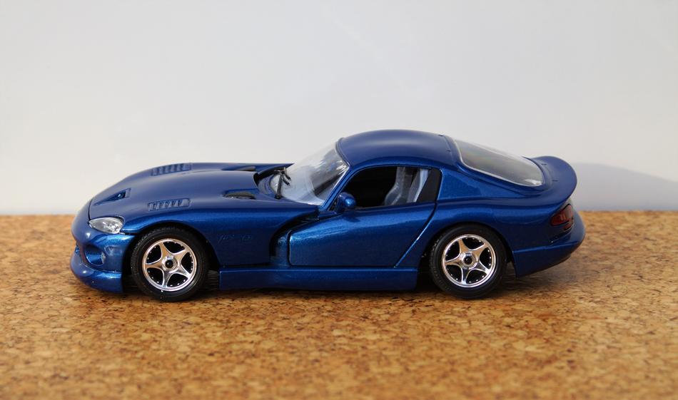 Model Car Viper Dodge
