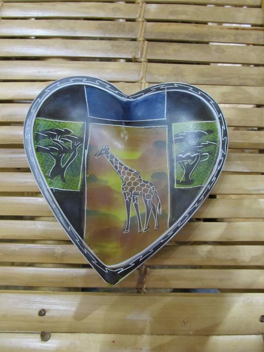 The heart on the wall of the house