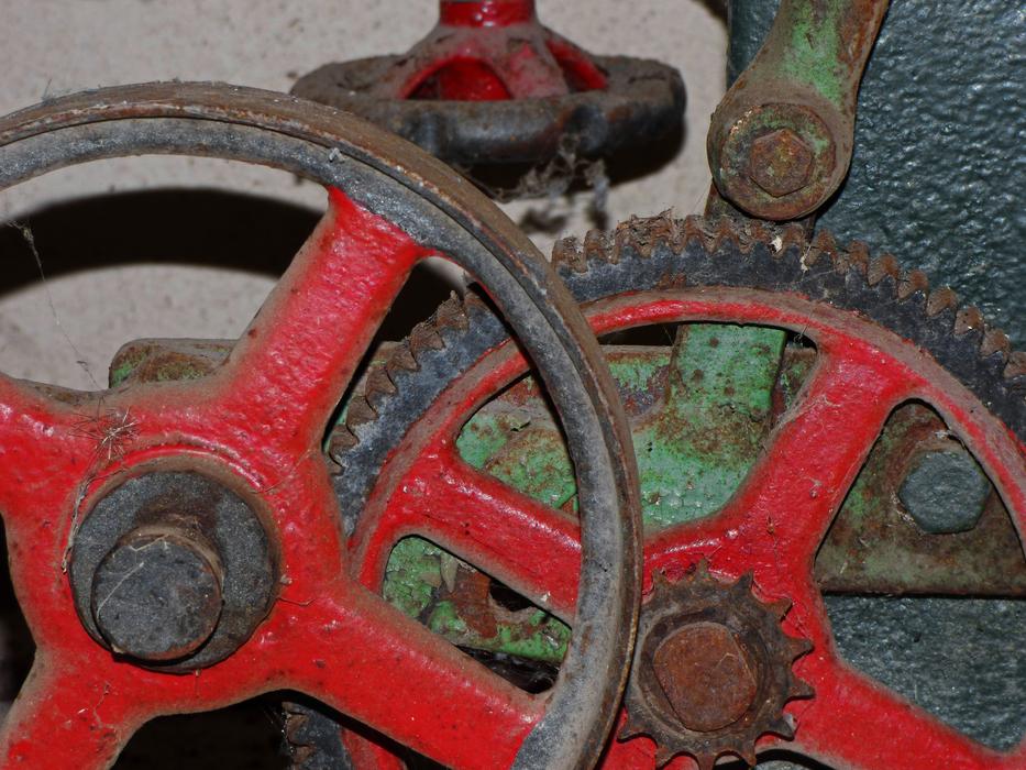 red iron mechanisms