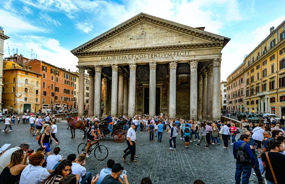 Roman museum with people in the square