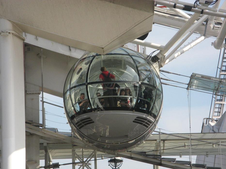 elevator ball at the mall