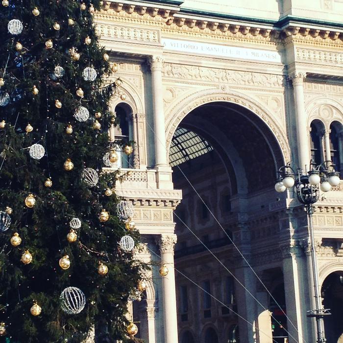 Christmas Gallery Piazza
