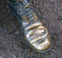 Shoe Metal Memorial Art