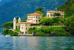 luxury Mansion on scenic coast of Lake Como, Italy