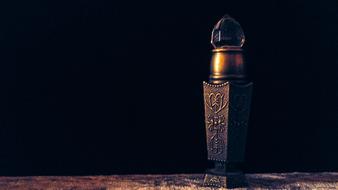 beautiful women perfume