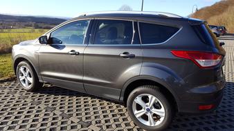Ford Kuga Auto