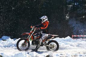 moto sport in the snow