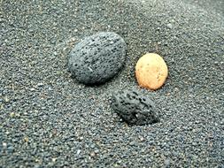 Sand Pebble shore