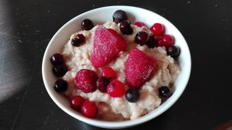 Oats Red Fruits
