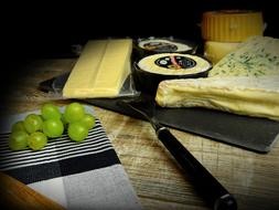 Delicious cheese and green grapes