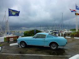 Oldtimer Ford Mustang Port