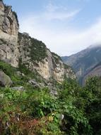 Chain Cliff River