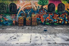 Grafitti Sprayer Colorful House