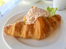 Tuna croissant