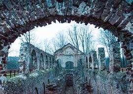 Ruins Castle Monument, lake dusia