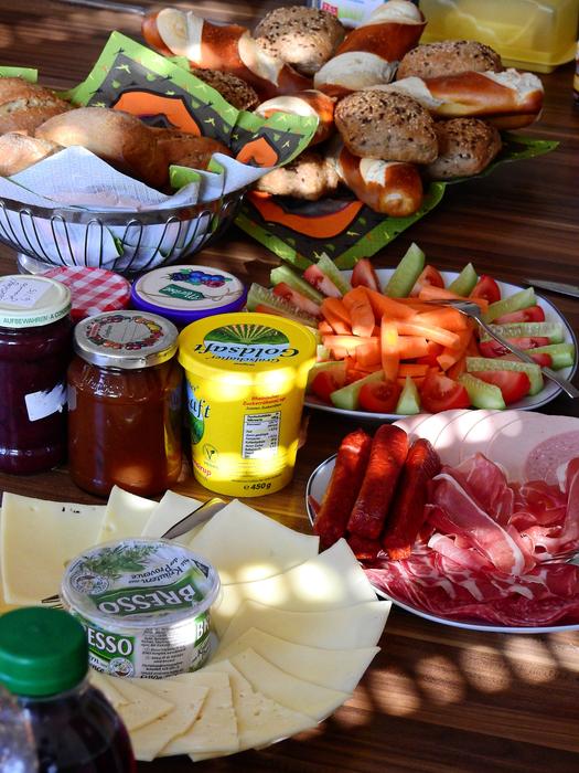 picnic snacks