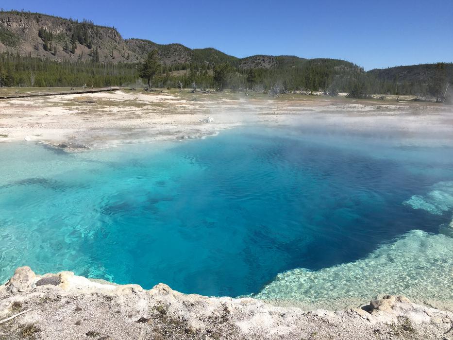 blue lake landscape beauty