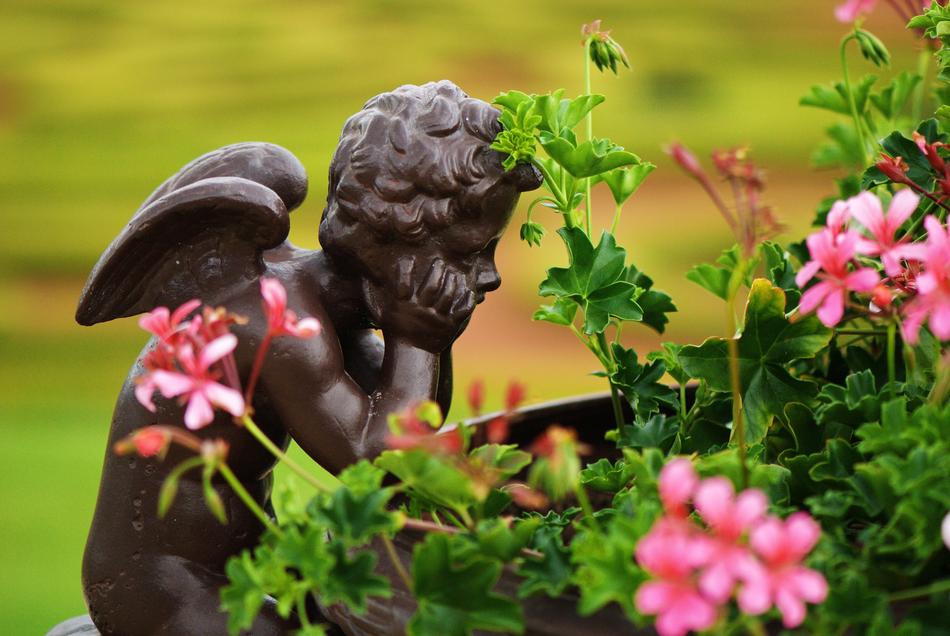Poetry Statue Bronze