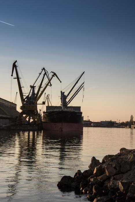 Port Loading Discharging