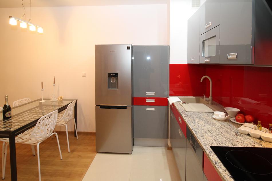 splendid Kitchenette Apartment
