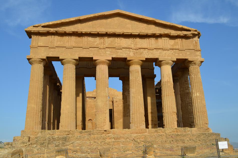 italy temple roman