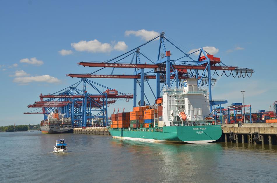Hamburg Ship Crane Terminal