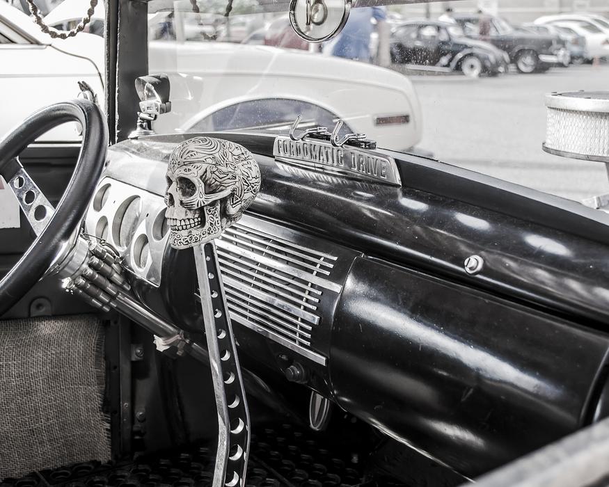 Cars Skulls Vintage