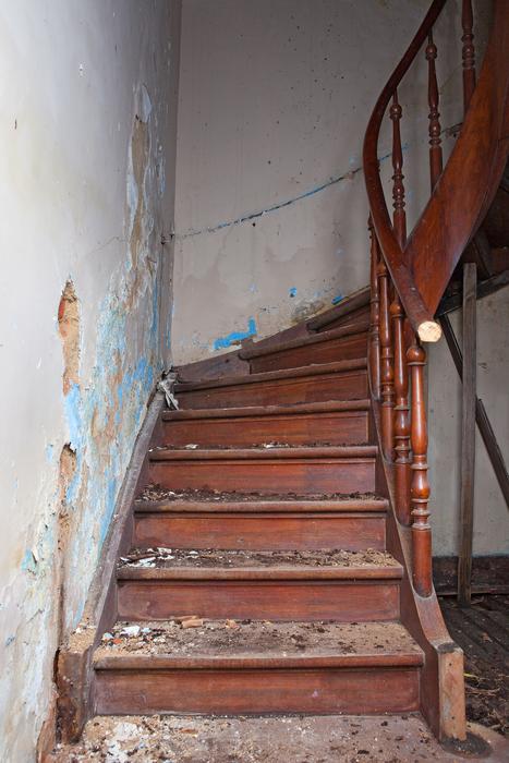 Ladder Ruin Steps Old