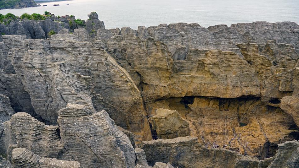 stone big rocks