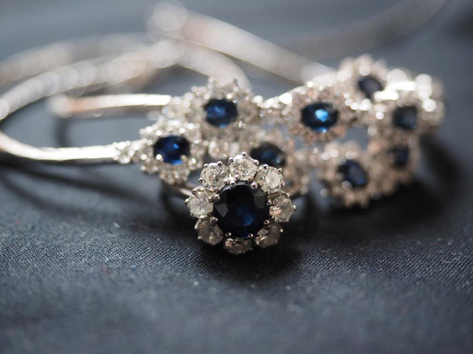 Sapphire Ring