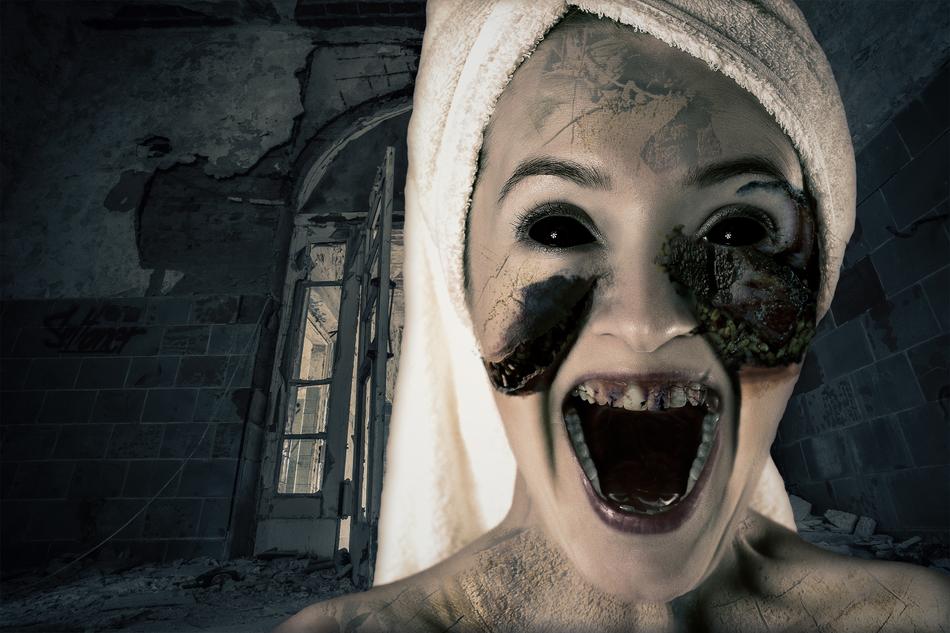 screaming ghost girl