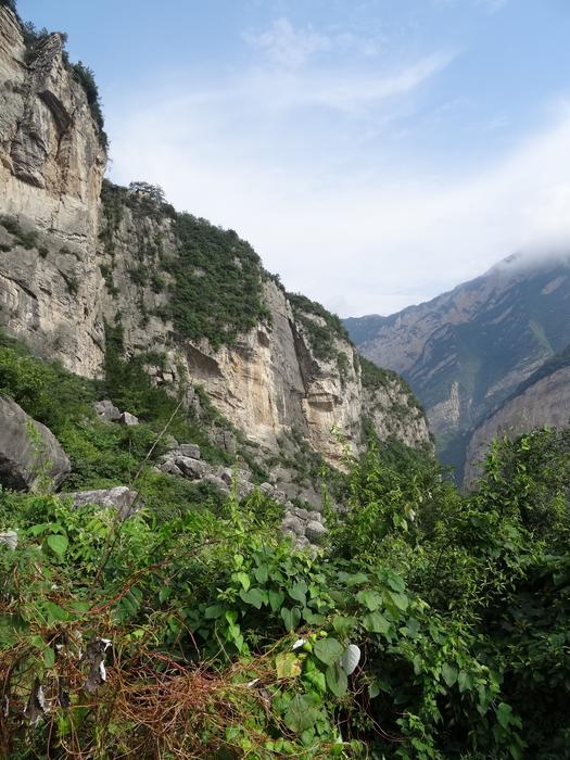 Chain Cliff River