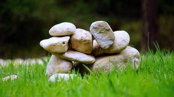Stones Mound Balance Boundary