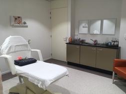 beauty care room