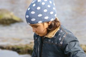 Children Girl Alone bkue hat