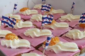 holiday cakes with a flag
