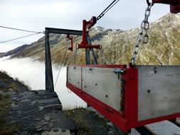 Material Lift High Mountains Fog
