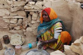 woman sells groceries