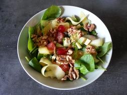 Nut and vegetable salad