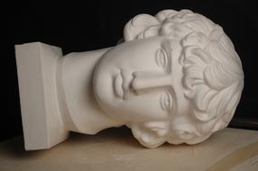 Head white Statue