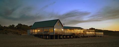 Sand Cafe By The Sea Beach House