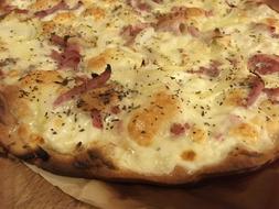 Cheese pizza is delicious