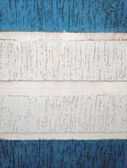 wall with blue and white stripes