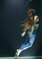 Model Woman Water