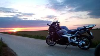 Moto Evening