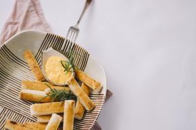 Lemon and crunch sticks