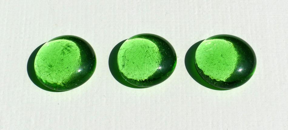 Pebbles Glass Green