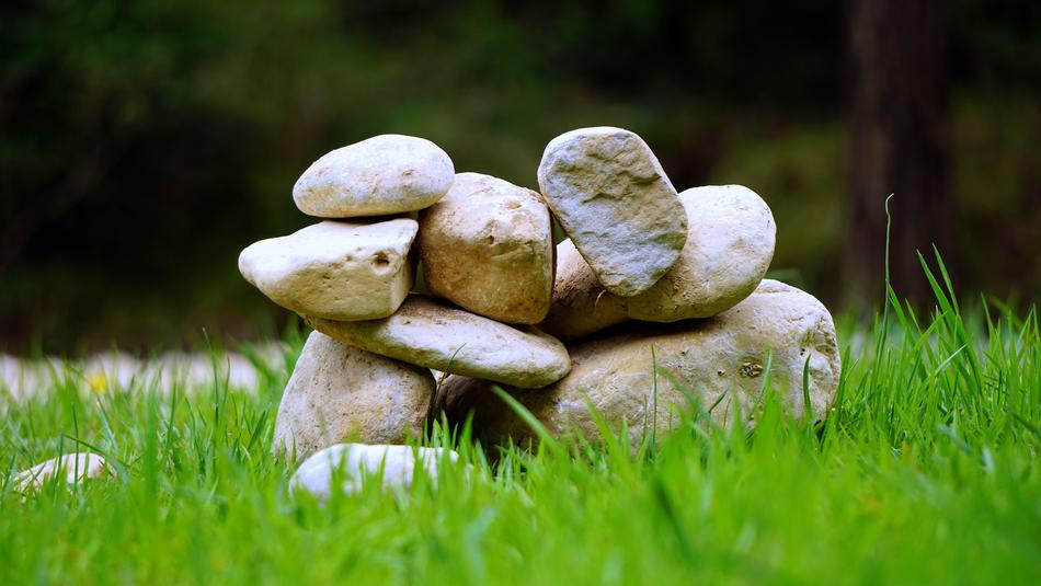 Stones Mound Balance Boundary