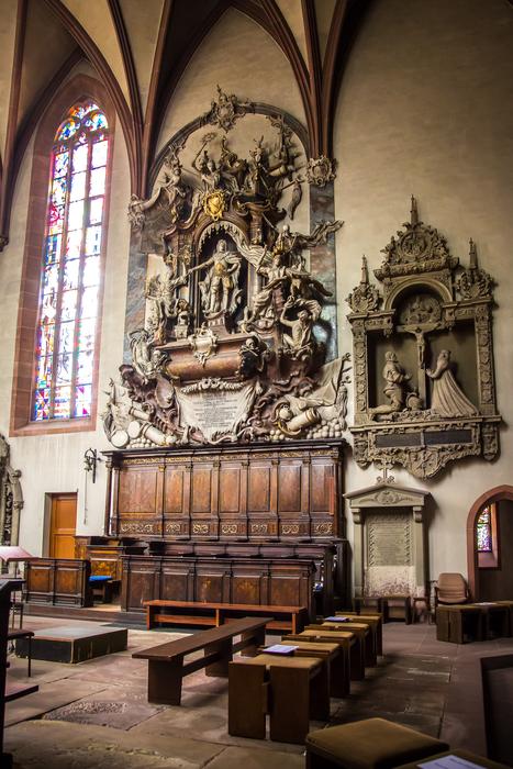 Roman catholic collegiate church
